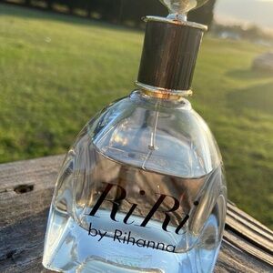Rihanna RiRi Perfume in Clear and Black